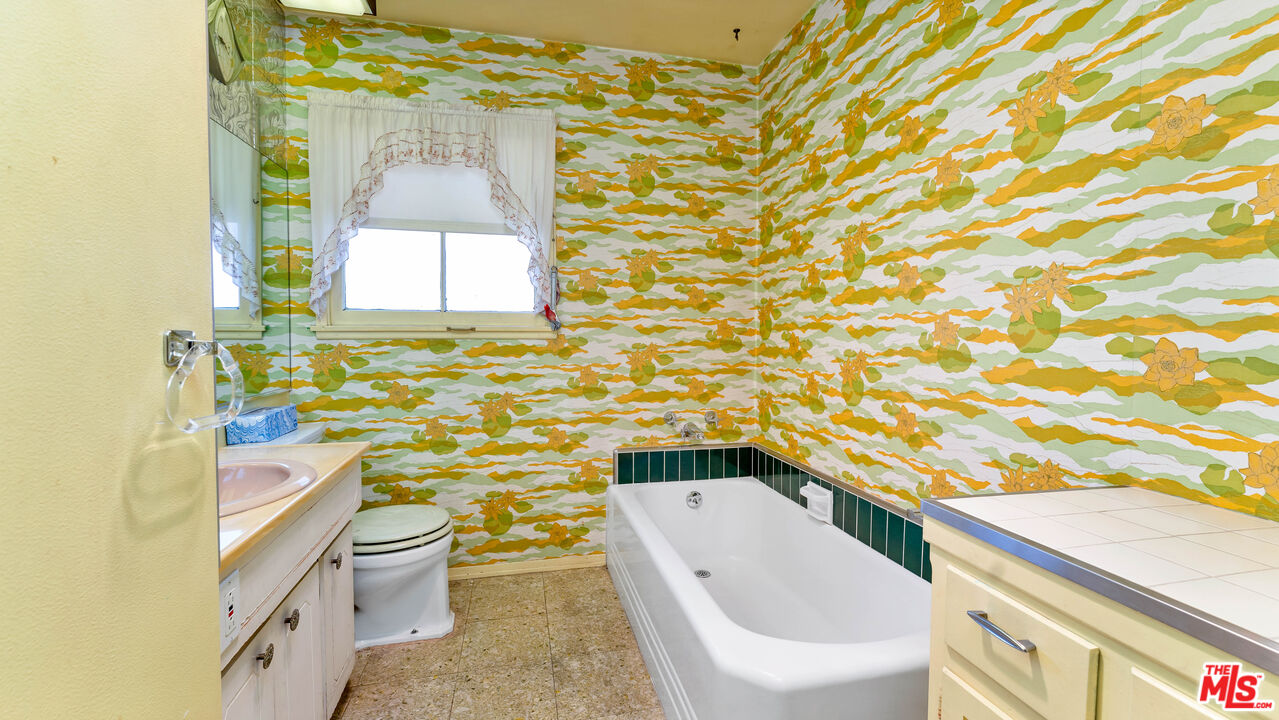 21321 Palos Verdes Blvd