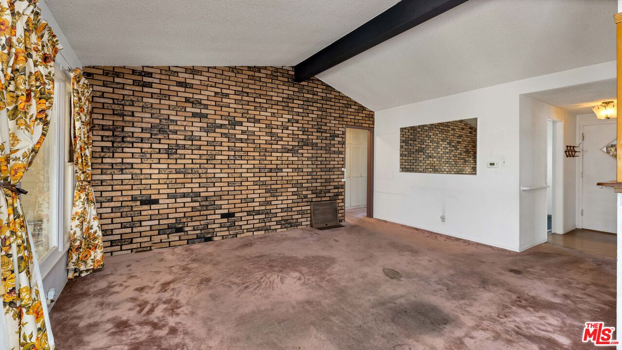 21321 Palos Verdes Blvd