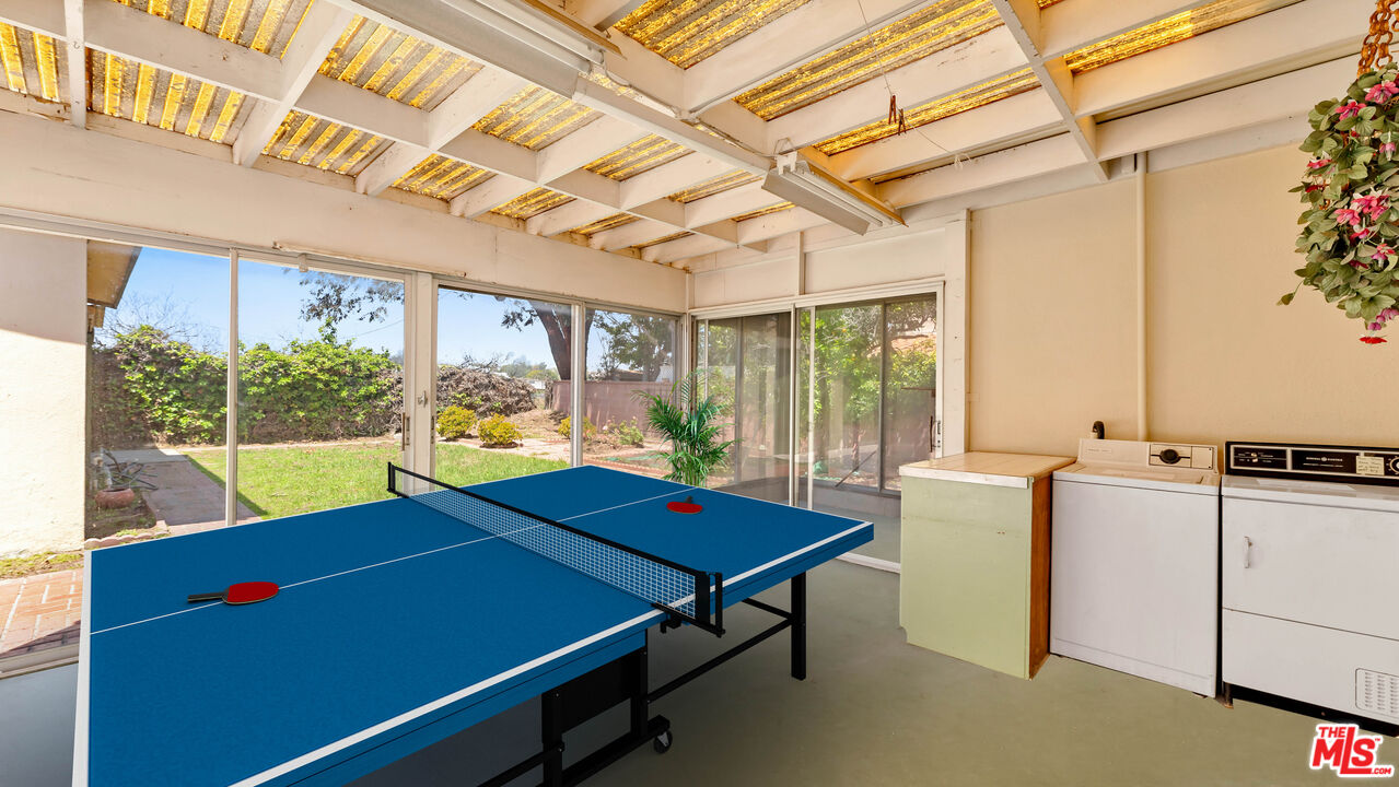 21321 Palos Verdes Blvd