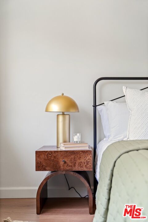 420 E Los Amigos Ave