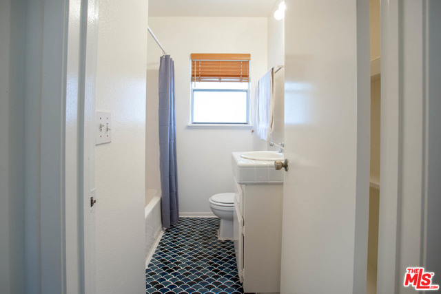 3616 KALSMAN DR Unit: 4