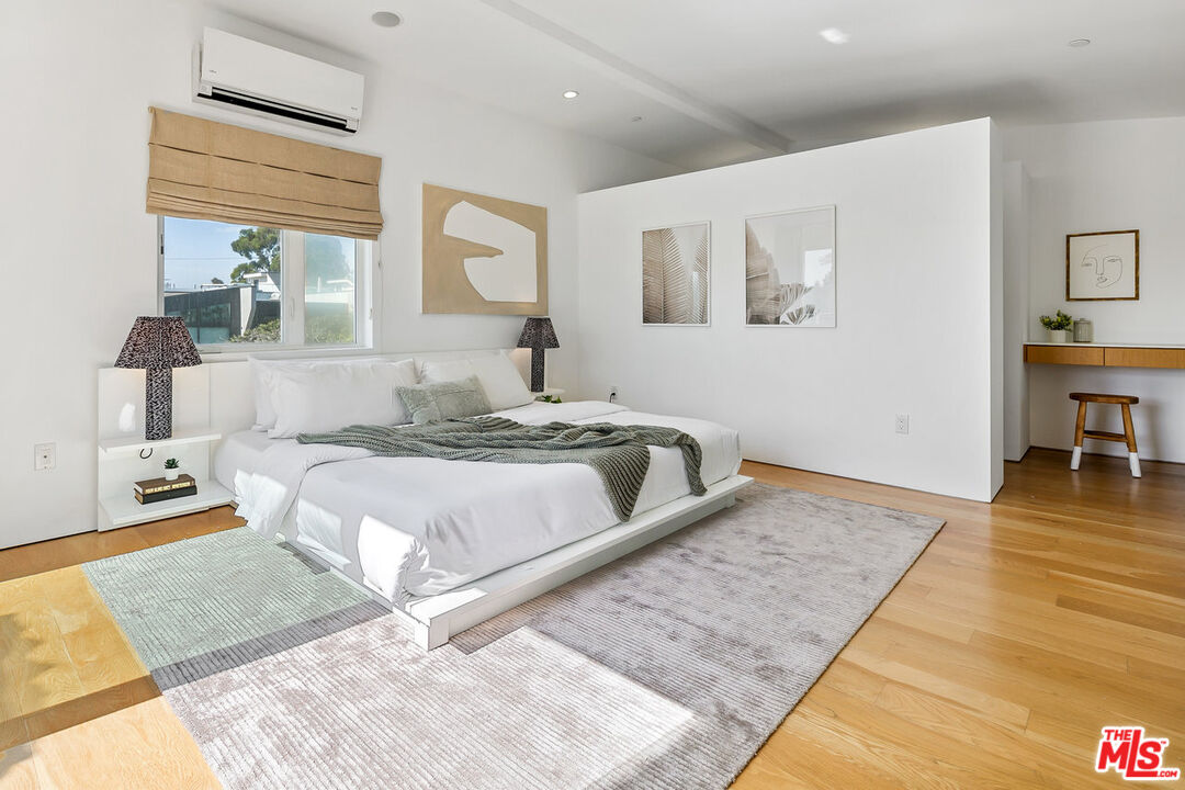 338 Rennie Ave Unit: A