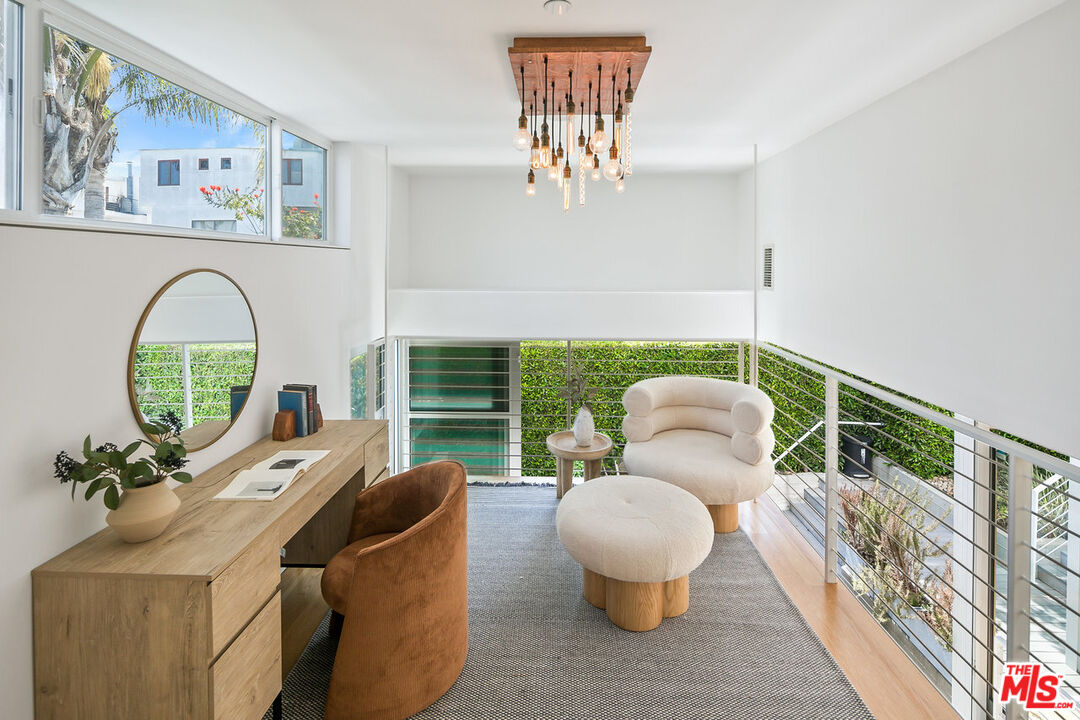 338 Rennie Ave Unit: A