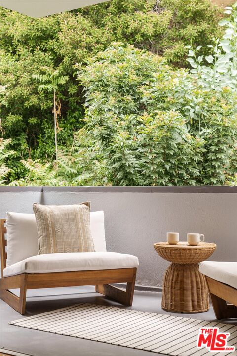 7259 Hillside Ave Unit: 304