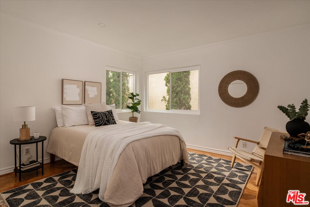 7259 Hillside Ave Unit: 304