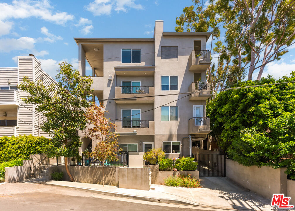 11909 Laurelwood Dr Unit: 3