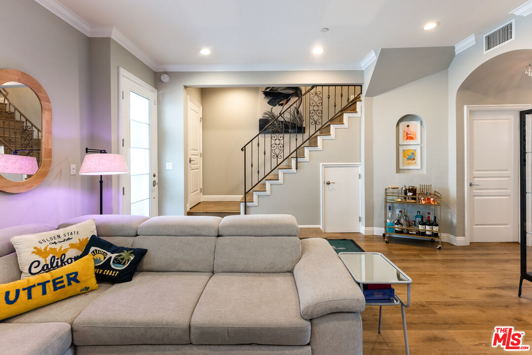 11909 Laurelwood Dr Unit: 3