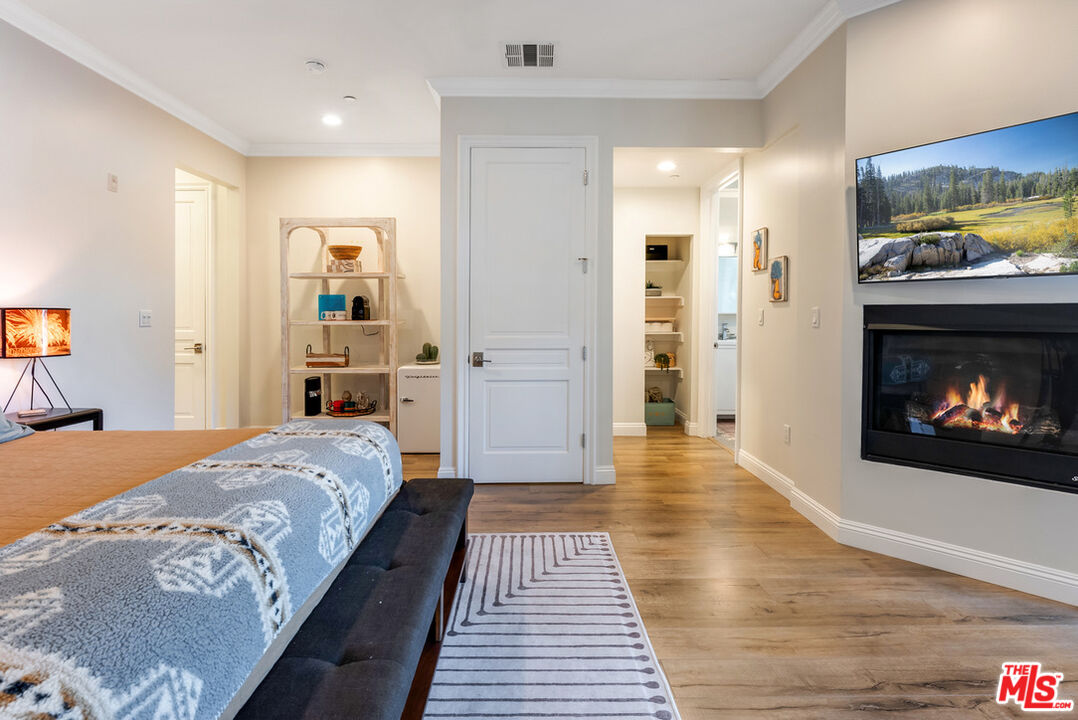 11909 Laurelwood Dr Unit: 3