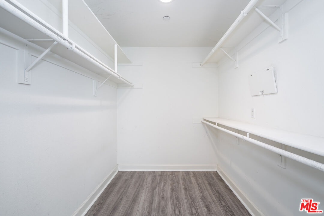 10878 Bloomfield St Unit: 207