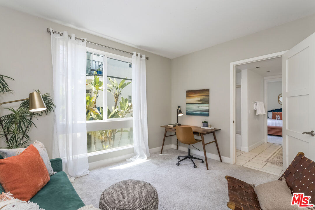 10878 Bloomfield St Unit: 207