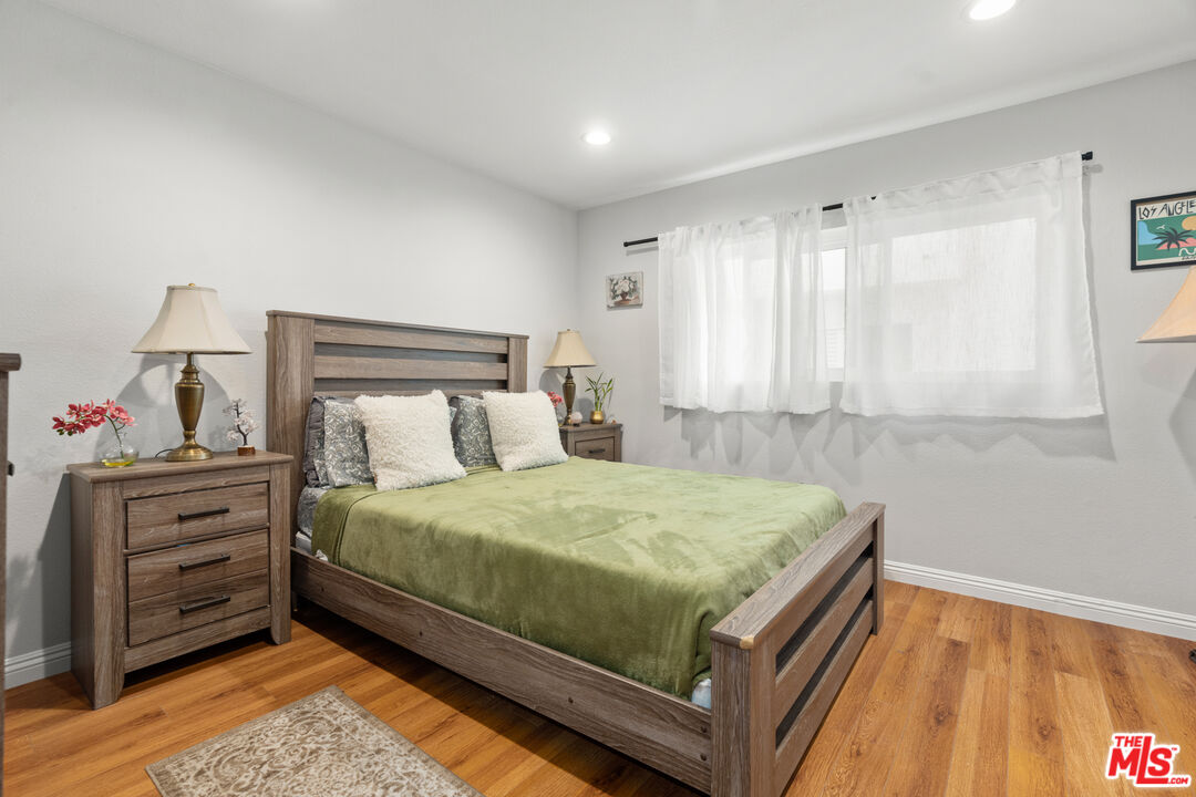 13030 Valleyheart Dr Unit: 114