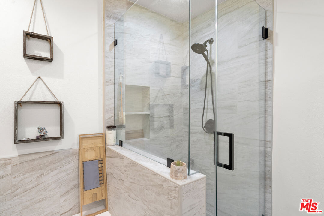 13030 Valleyheart Dr Unit: 114