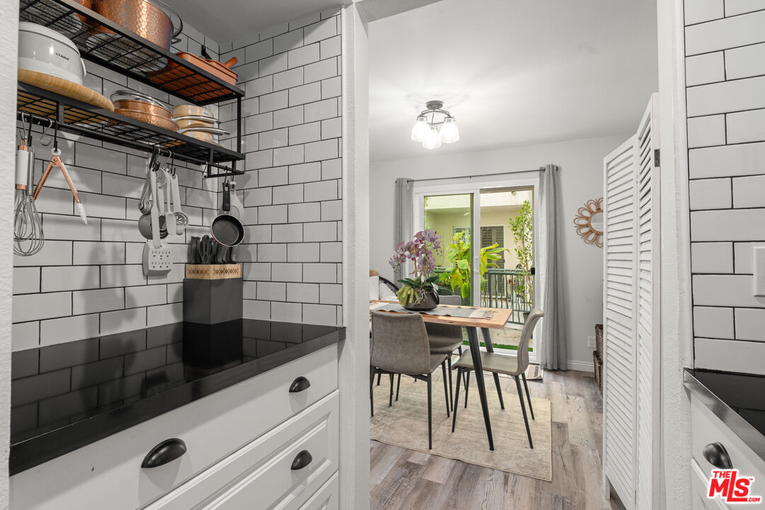 13030 Valleyheart Dr Unit: 114