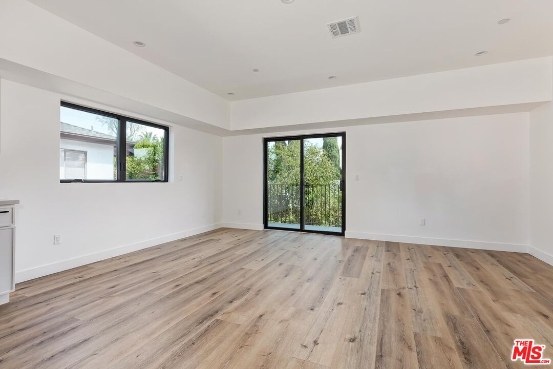 6130 Hazeltine Unit: 1