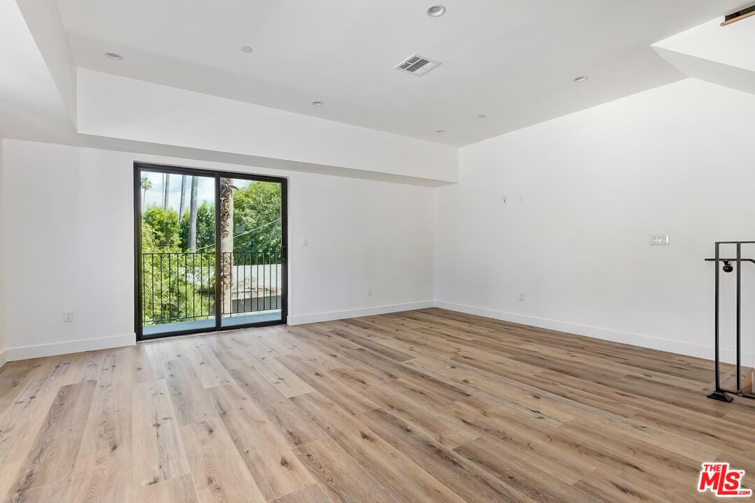 6130 Hazeltine Unit: 1