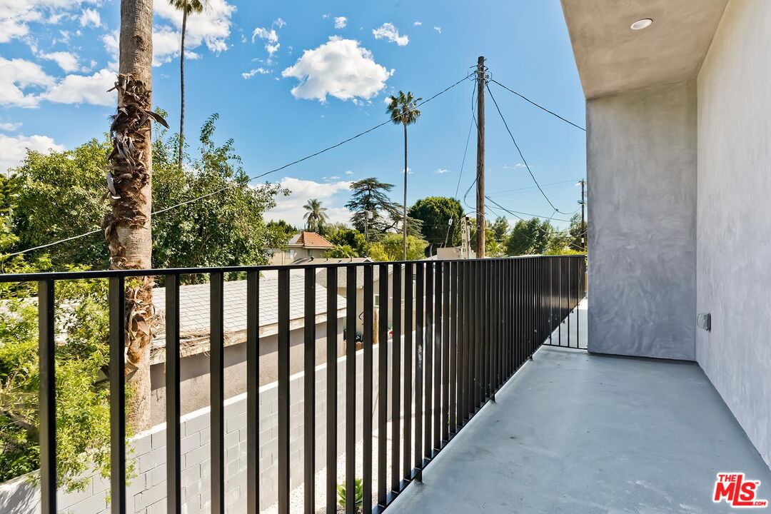 6130 Hazeltine Unit: 1