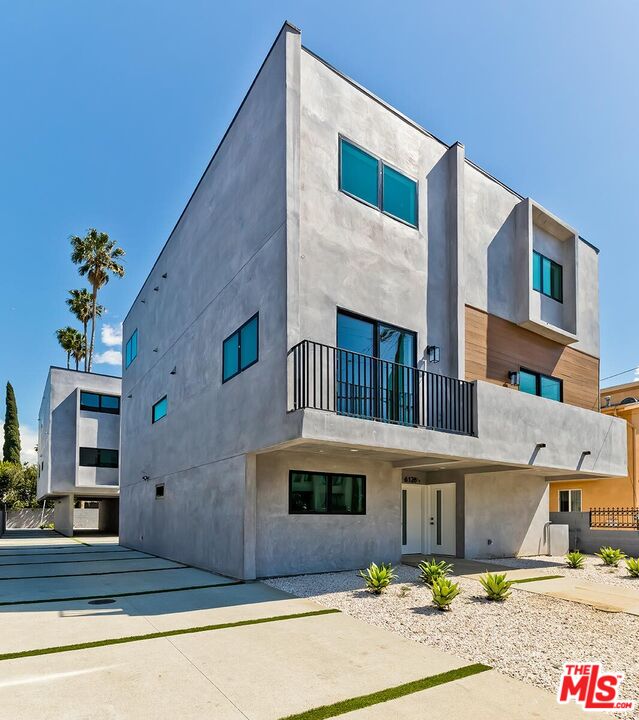 6130 Hazeltine Unit: 1