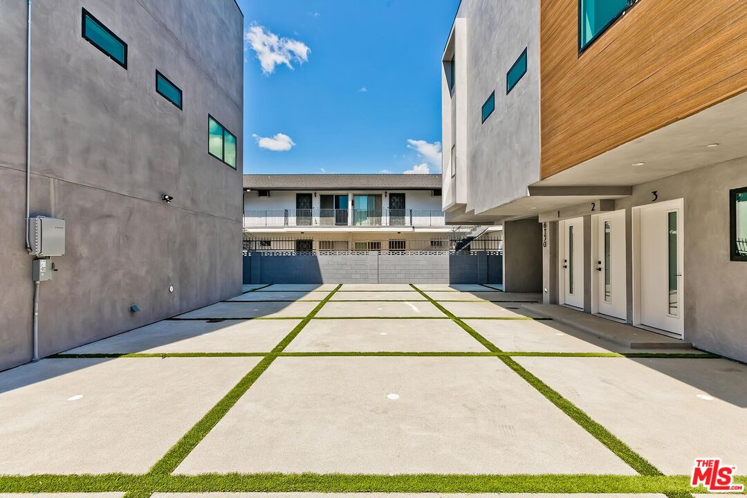 6130 Hazeltine Unit: 1