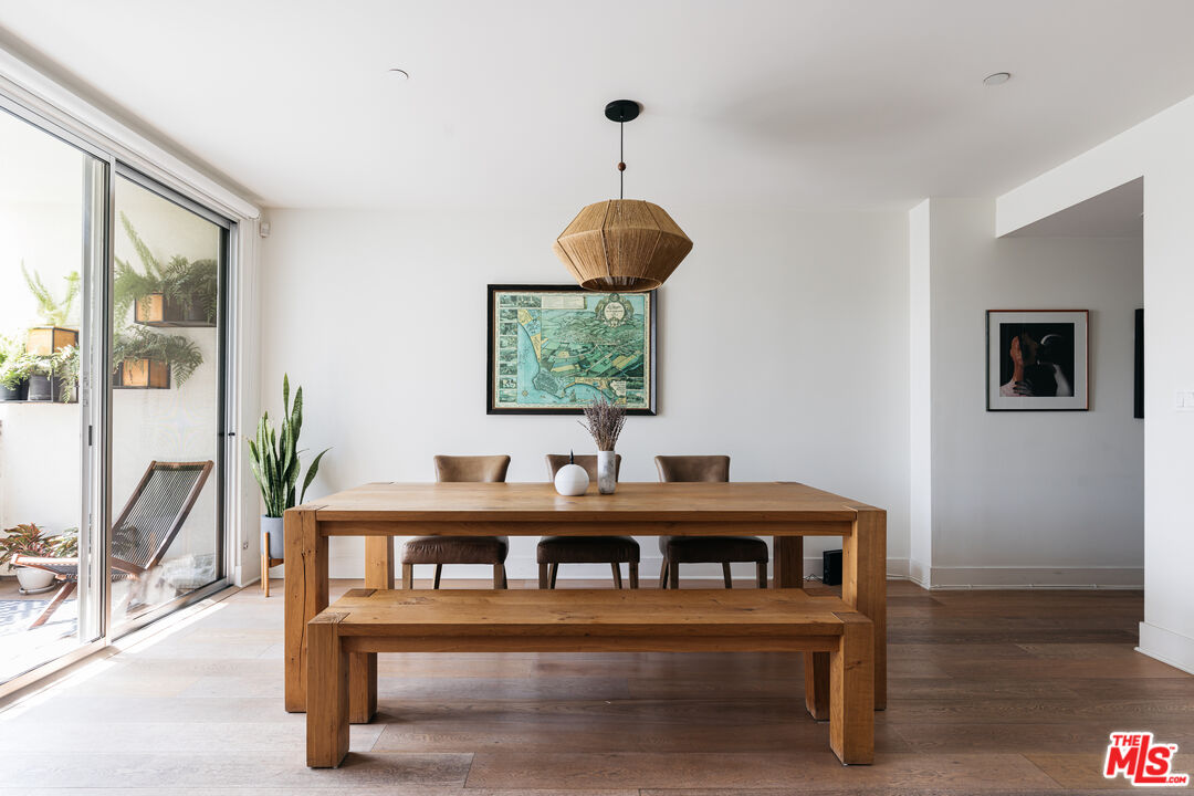 118 N Kings Rd Unit: 204