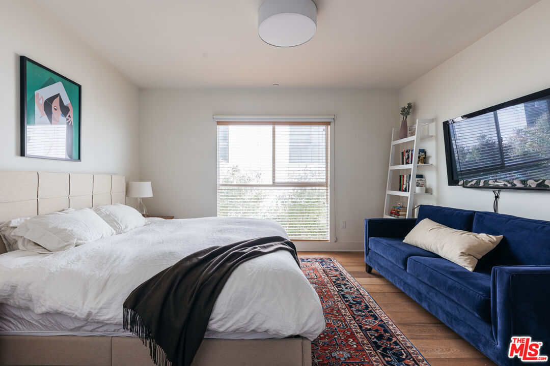 118 N Kings Rd Unit: 204