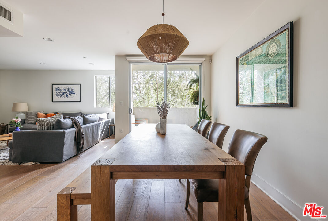 118 N Kings Rd Unit: 204