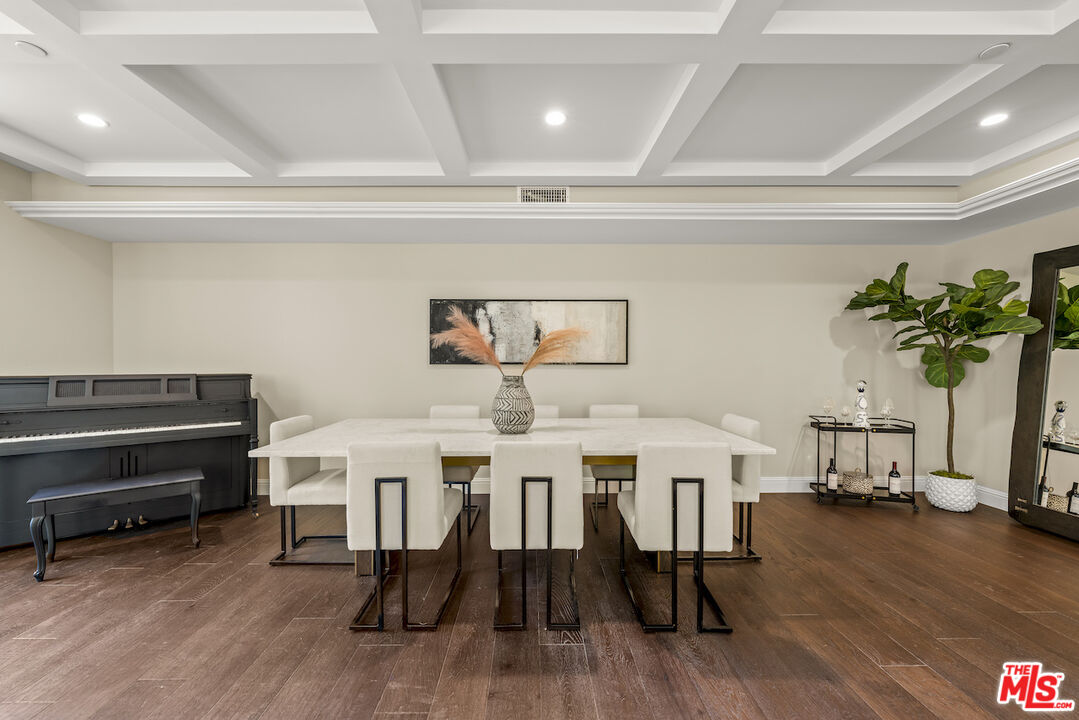 1825 Pandora Ave Unit: 303