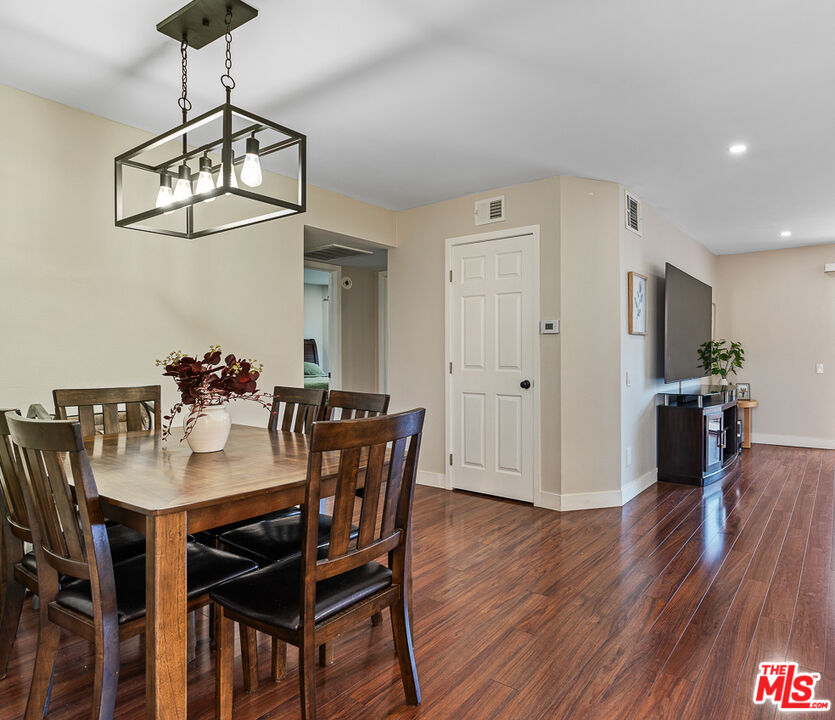 6820 Remmet Ave Unit: 307