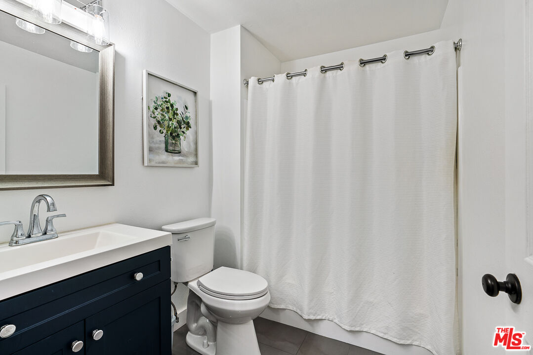 6820 Remmet Ave Unit: 307