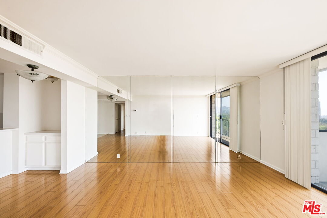 10535 Wilshire Blvd Unit: 1608