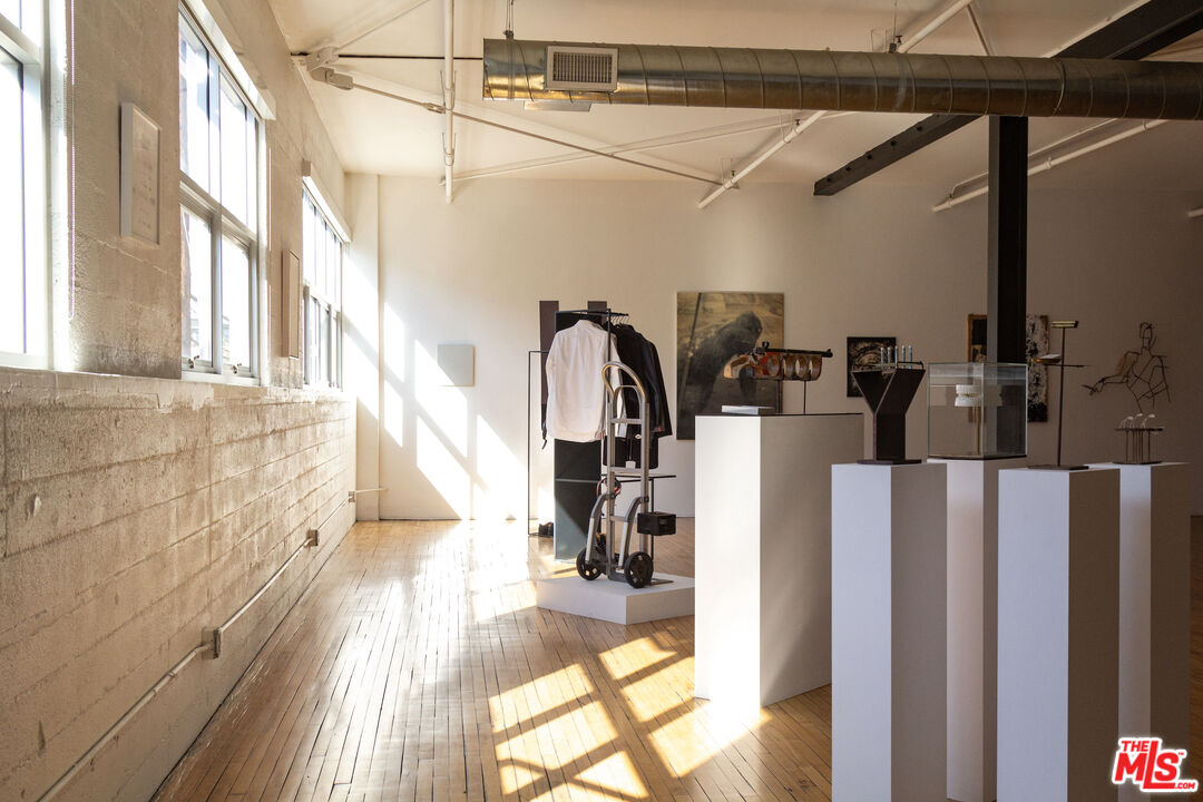 500 Molino St Unit: 218