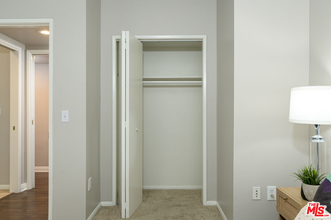 11124 Burbank Blvd Unit: 308