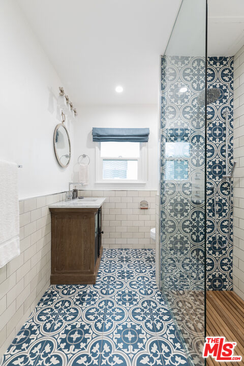 133 S Roxbury Dr Unit: C