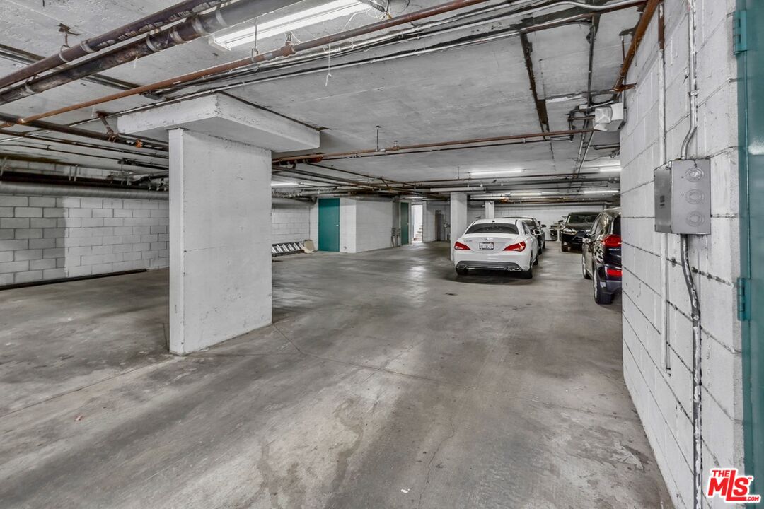 236 S Gale Dr Unit: B