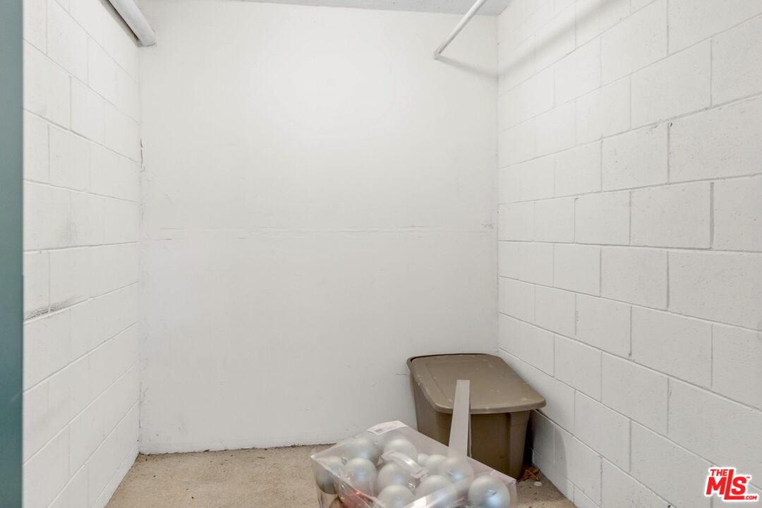 236 S Gale Dr Unit: B