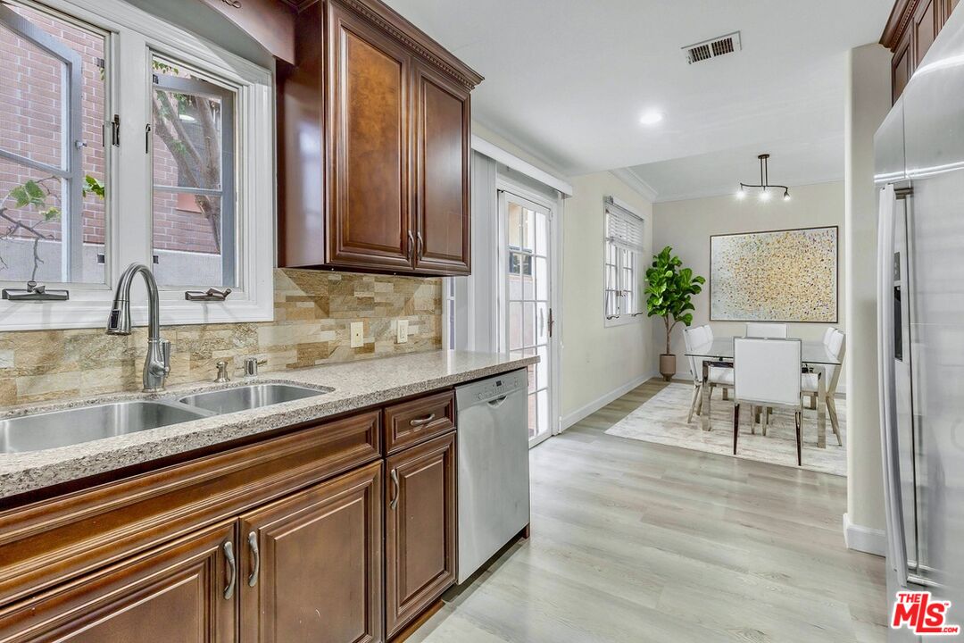 236 S Gale Dr Unit: B