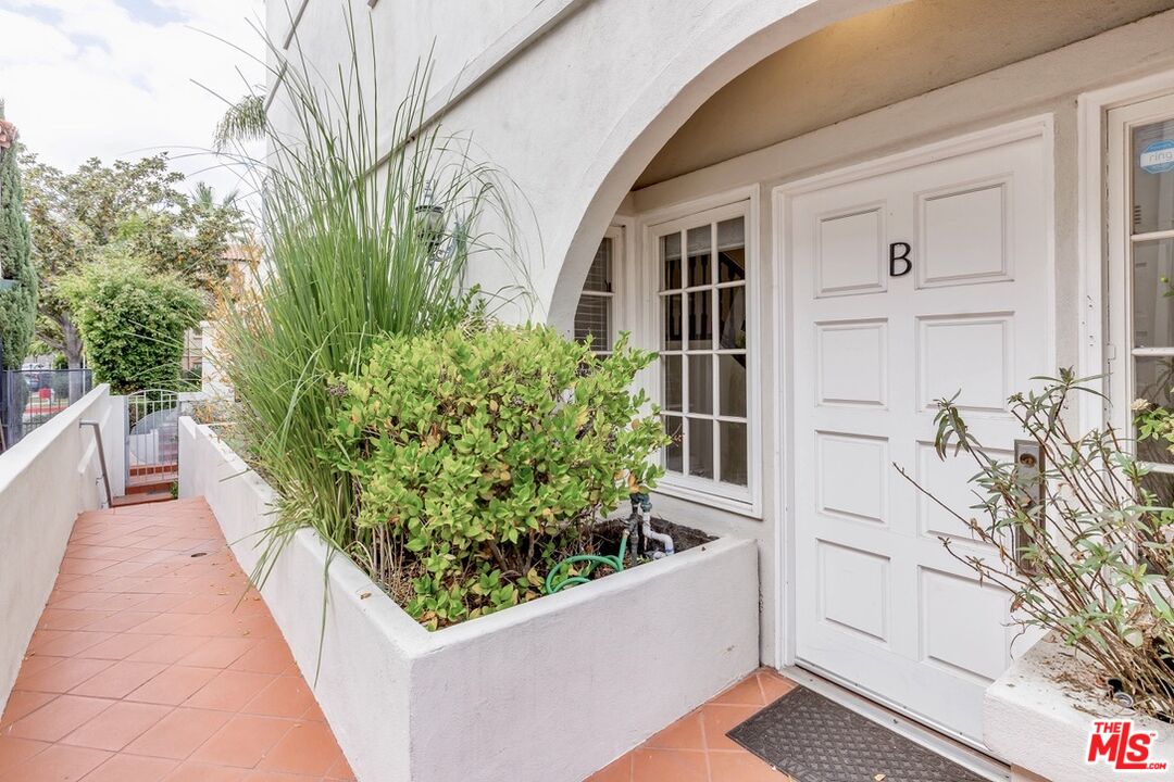 236 S Gale Dr Unit: B