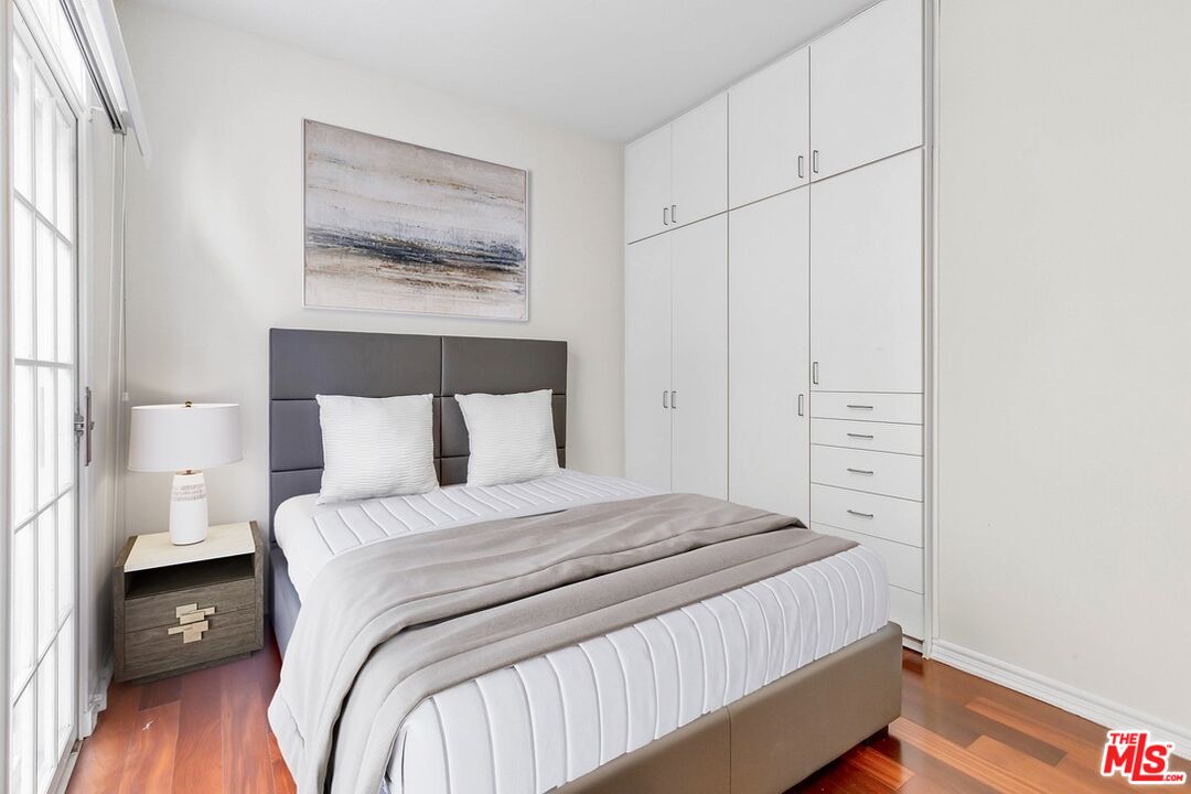 236 S Gale Dr Unit: B