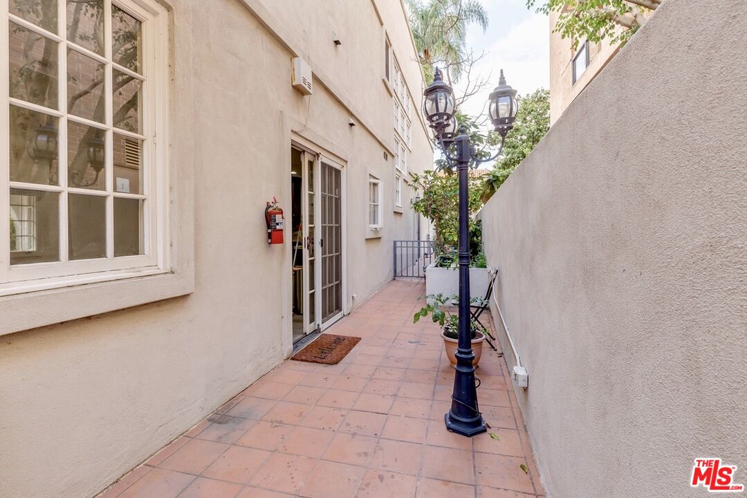 236 S Gale Dr Unit: B