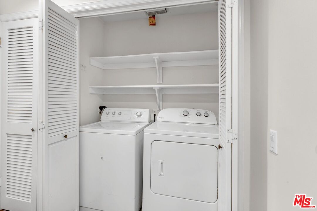 236 S Gale Dr Unit: B