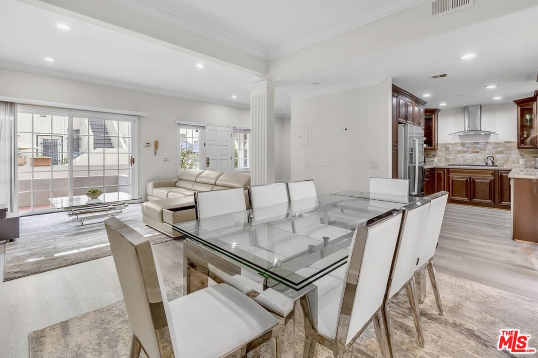 236 S Gale Dr Unit: B