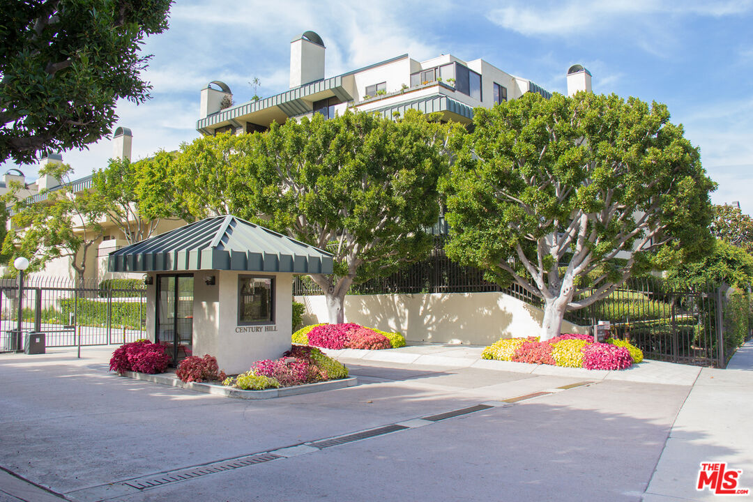 2289 Century Hl Unit: 212