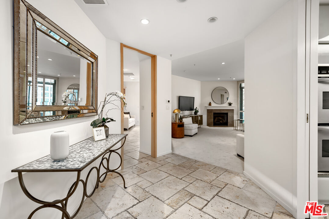 10490 Wilshire Blvd Unit: 306