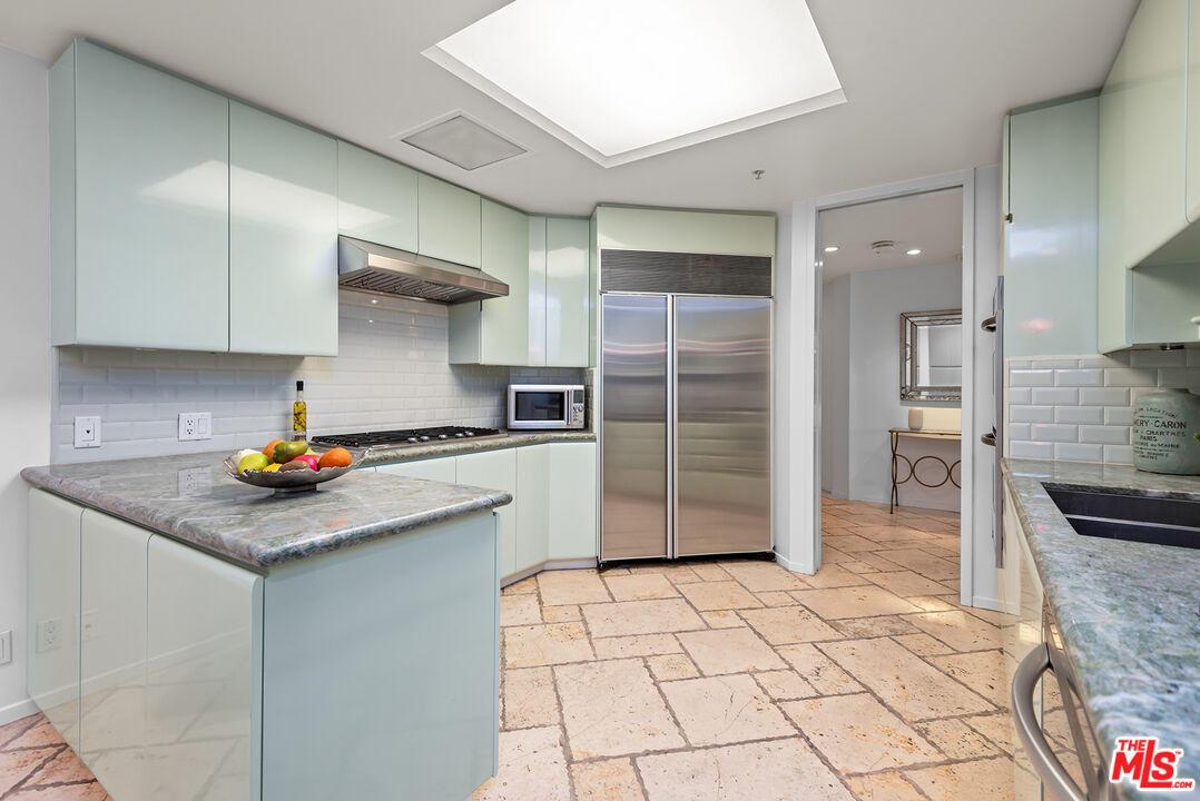 10490 Wilshire Blvd Unit: 306