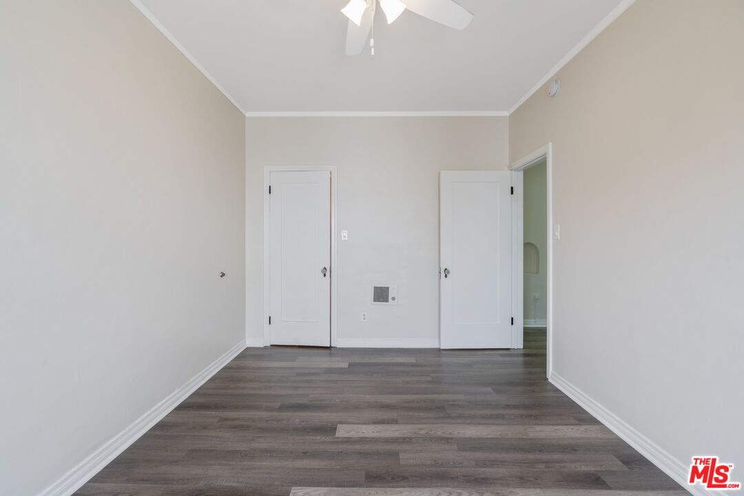 4234 8th Ave Unit: 101