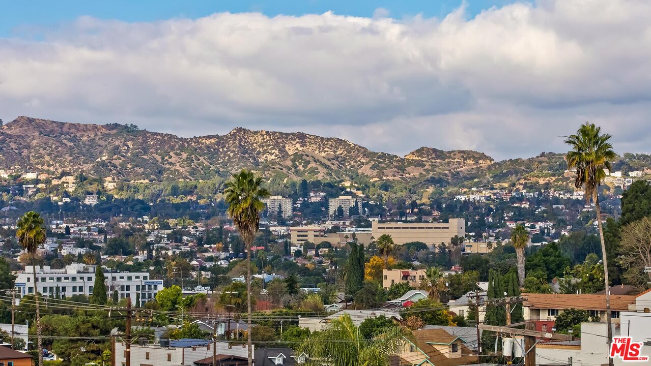 1436 Edgecliffe Dr Unit: 102