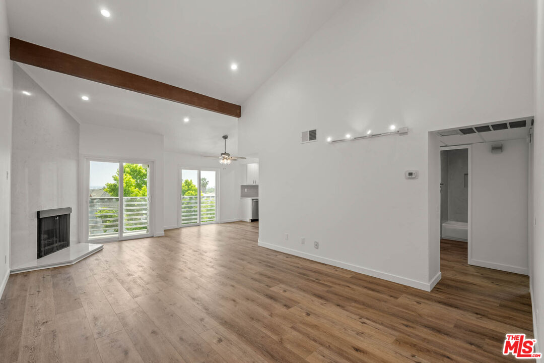 1515 S Beverly Dr Unit: 402