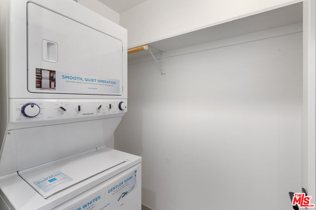 225 S Hamilton Dr Unit: 303