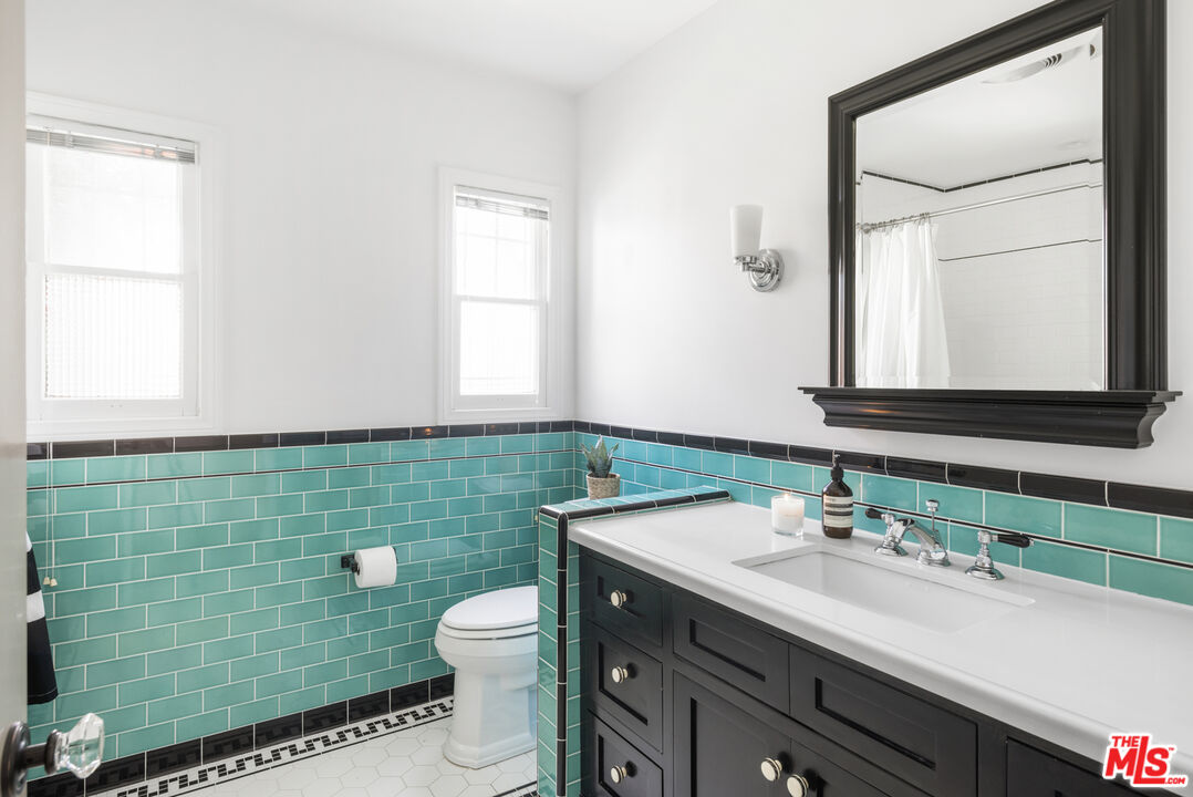 1169 S Sierra Bonita Ave