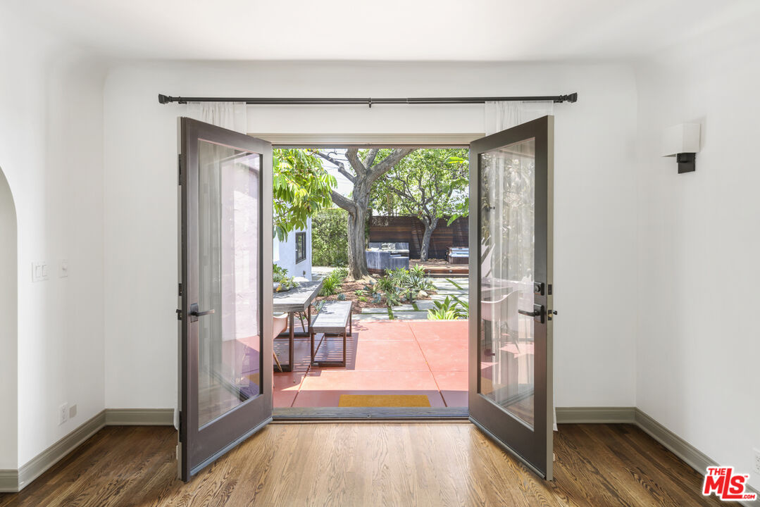 1169 S Sierra Bonita Ave