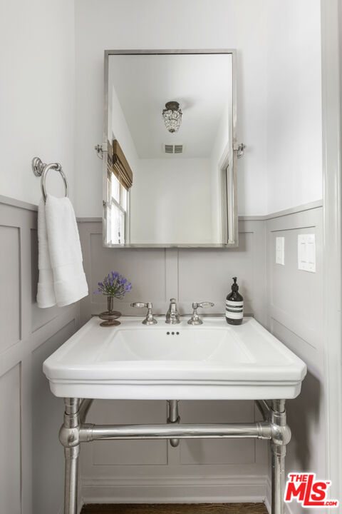 1169 S Sierra Bonita Ave